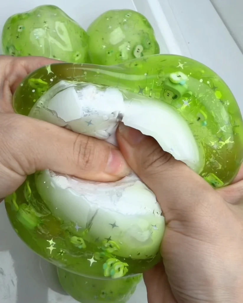 Crispy Apple Cracking Ball Toy