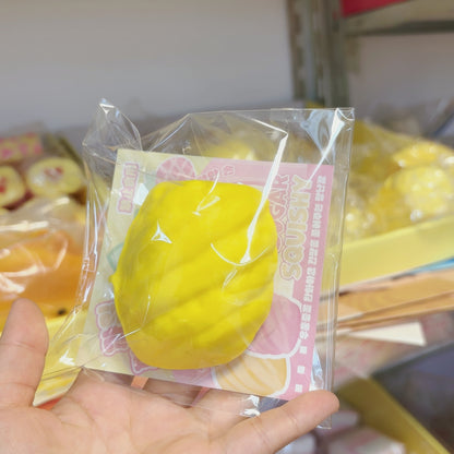 Wet and soft feel, soft and slow, simulated PU pineapple slow rebound suction finger decompression model prop gift one-piece dropshipping