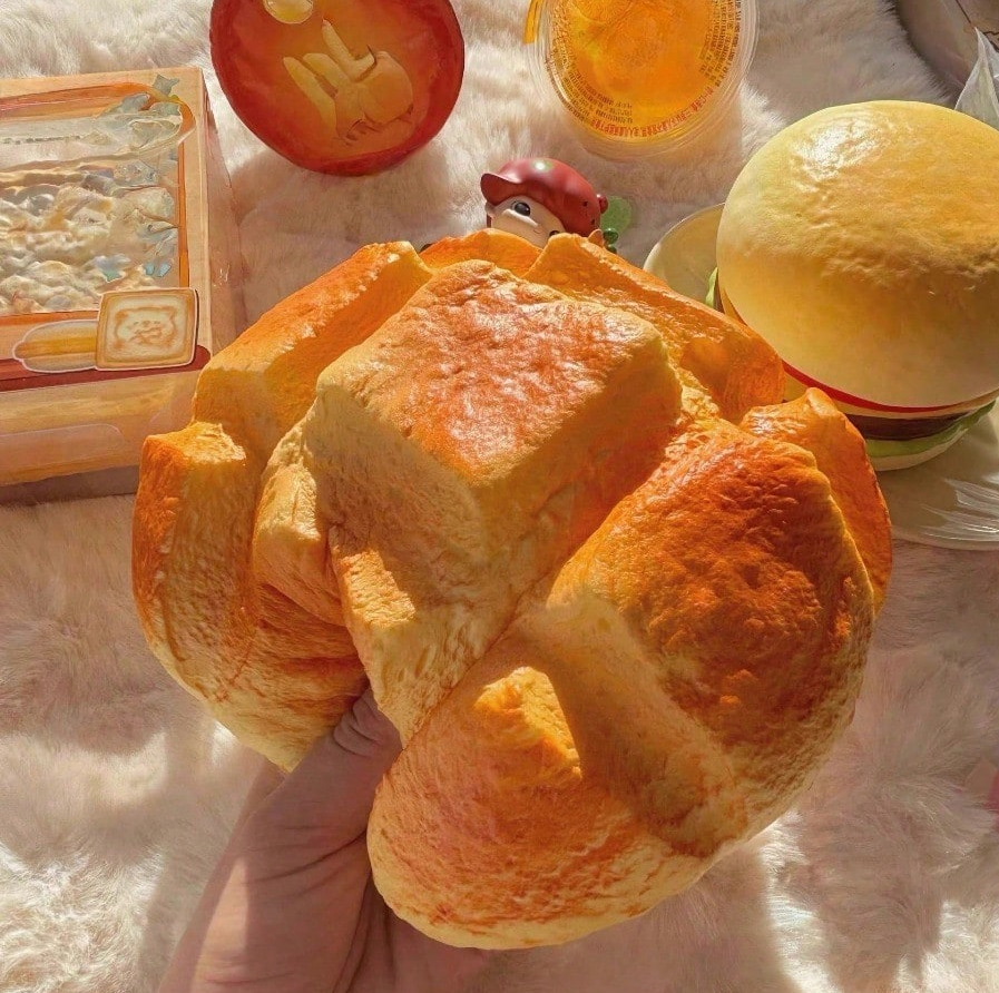 Pineapple Bun Squishy